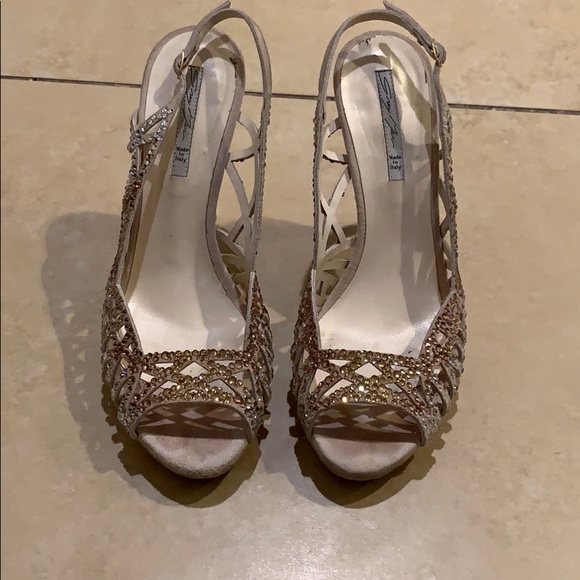 Grey Met Rhinestone Heels - Picture 2 of 8